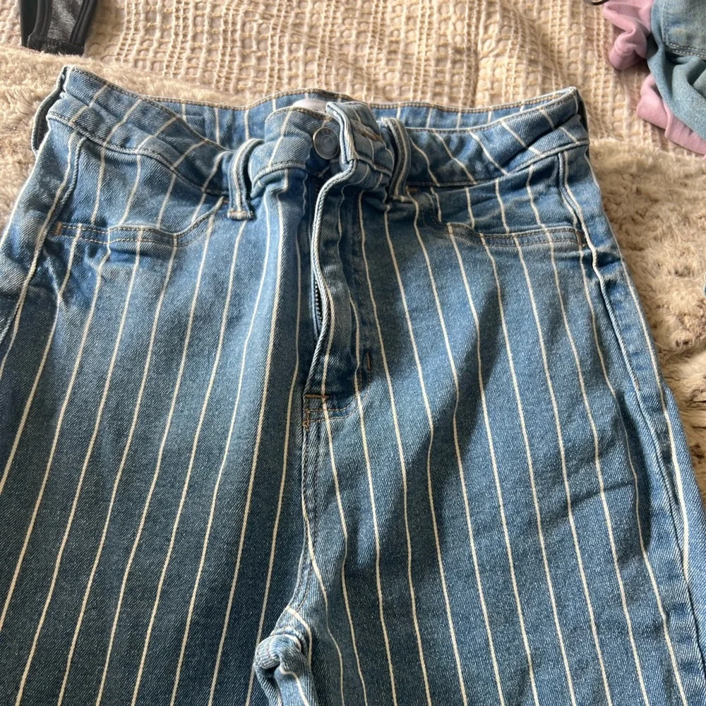 Jeans - Picture 2 of 2